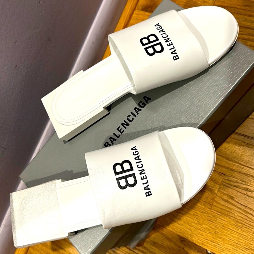 Never worn Balenciaga Sandals